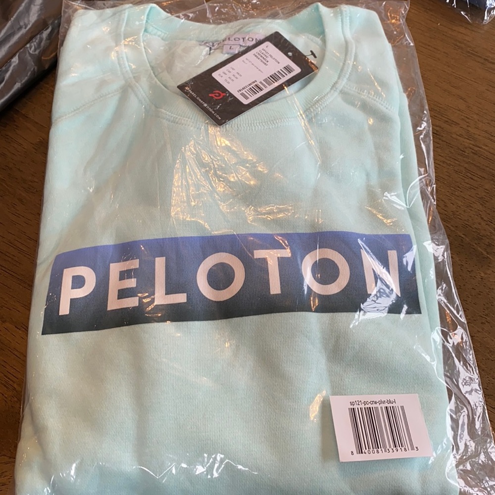 Peloton Women’s Classic Crewneck Sweatshirt - New With Tags